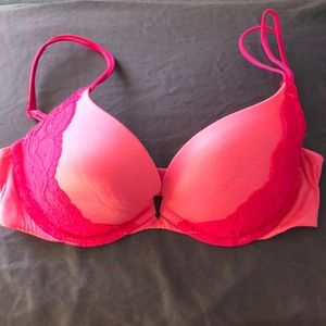 Victoria’s Secret Very Sexy Push-Up 34C
